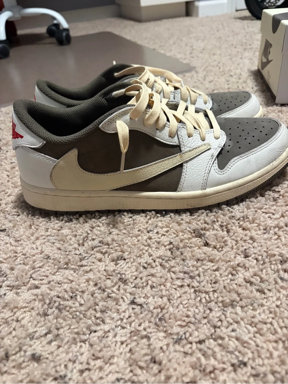 Travis Scott Reverse Mocha Low size 11
